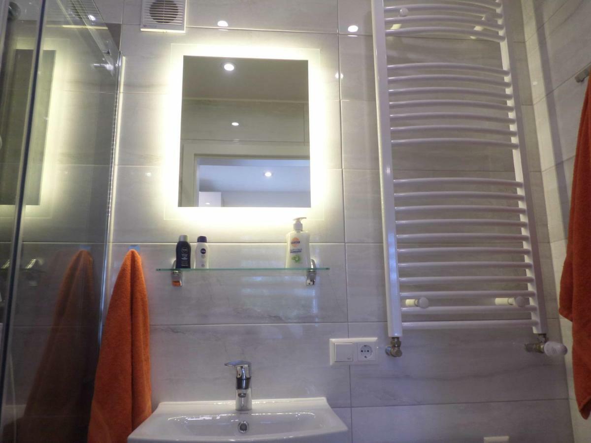 1 Zi. Apartment Naehe Flughafen/Messe Stuttgart 24H Waldenbuch 외부 사진