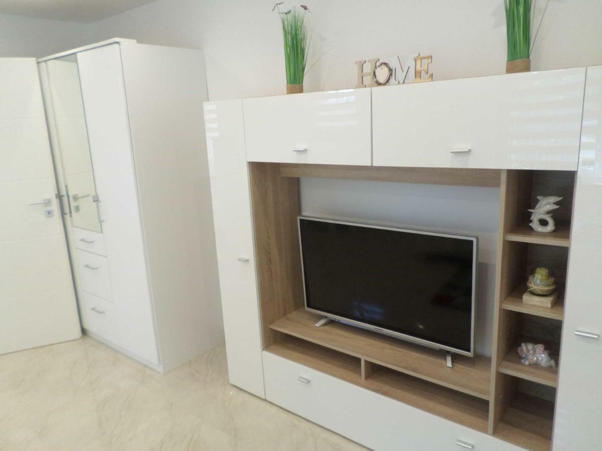 1 Zi. Apartment Naehe Flughafen/Messe Stuttgart 24H Waldenbuch 외부 사진